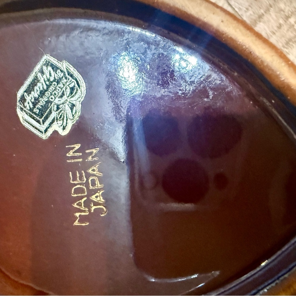 EUC Vintage MCM Napco branded Brown Ceramic Ashtray with Gold Accents - Picture 4 of 4